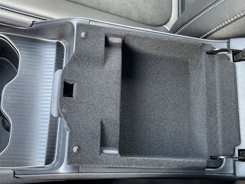 New 2025 Jeep Grand Cherokee L Altitude image 54