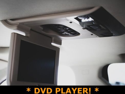 Used 2018 GMC Yukon Denali w/ Open Road Package image 12