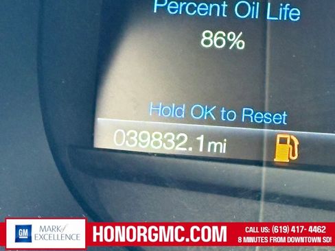 Used 2024 Ford Edge Titanium image 35