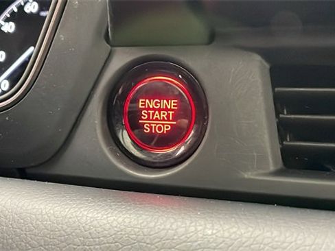 Used 2024 Honda Pilot TrailSport image 18