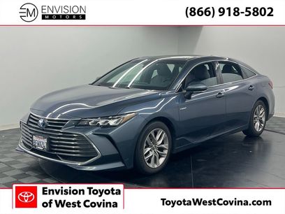 Used 2019 Toyota Avalon XLE w/ Moonroof Package