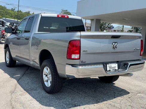 Used 2024 RAM 1500 Classic SLT AWD/4WD image 7