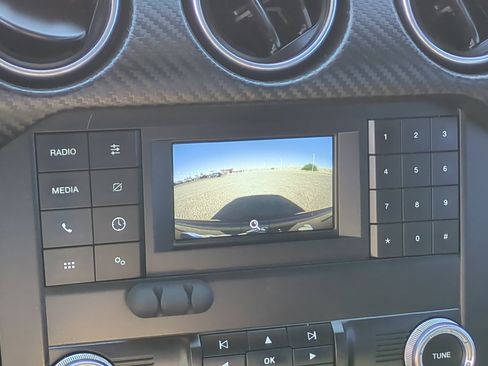 Used 2020 Ford Mustang Coupe RWD image 21