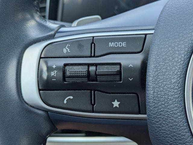 Used 2025 Kia Sportage EX AWD/4WD image 25
