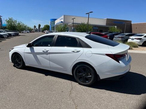 Used 2022 Hyundai Elantra SEL w/ Convenience Package image 4