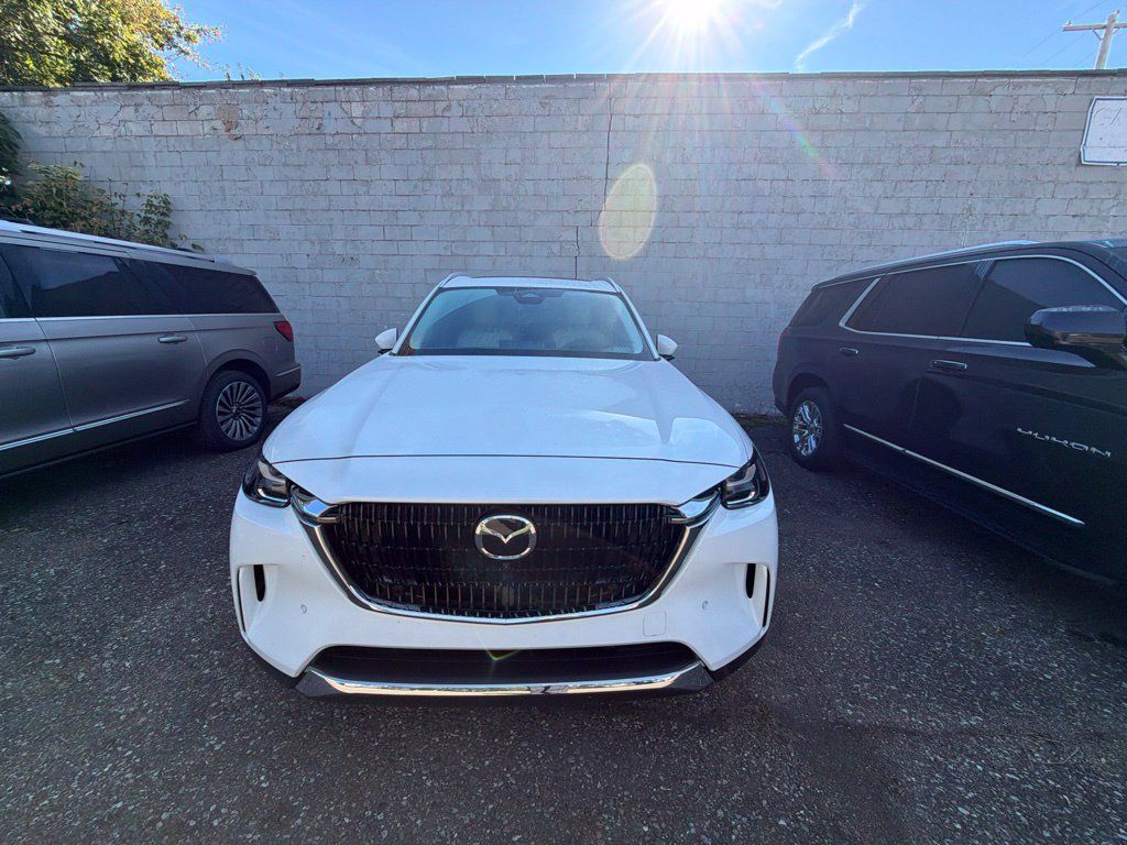 Used 2025 MAZDA CX-90 3.3 Turbo w/ Premium Plus Pkg AWD/4WD image 2