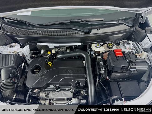 Used 2025 Chevrolet Equinox ACTIV w/ Safety and Technology Package FWD image 29