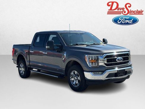 Used 2022 Ford F150 XLT w/ Equipment Group 302A High AWD/4WD image 4