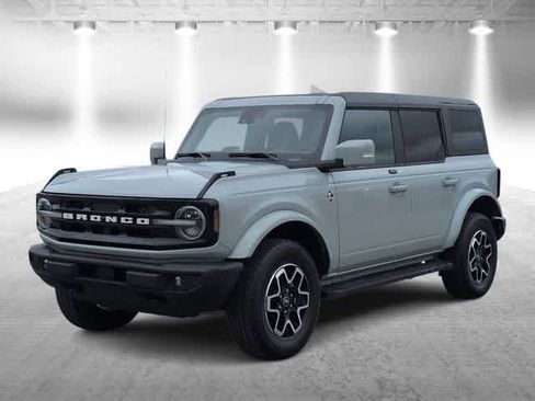 Used 2024 Ford Bronco Outer Banks AWD/4WD image 4