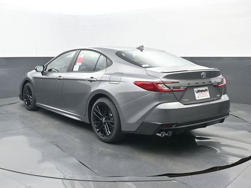New 2026 Toyota Camry SE w/ Convenience Package FWD image 3