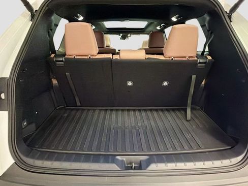 Certified 2025 Toyota Grand Highlander AWD Hybrid image 21
