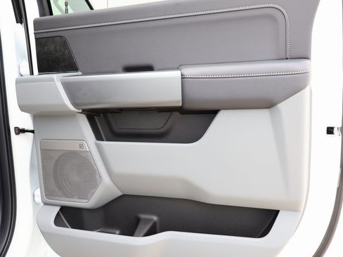 New 2026 Ford F250 XLT w/ XLT Premium Package image 11