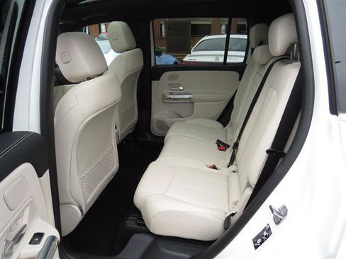 Used 2026 Mercedes-Benz GLB 250 4MATIC image 20