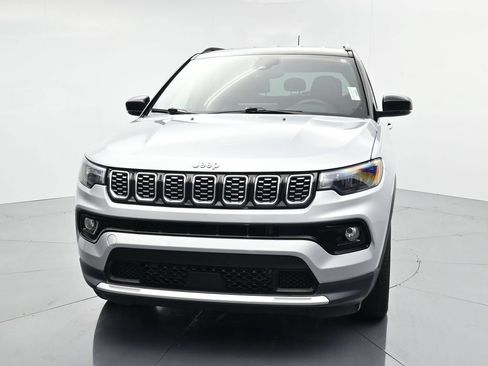 Used 2024 Jeep Compass Limited AWD/4WD image 3