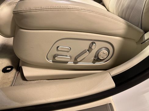 Used 2023 Genesis G90 3.5T image 26