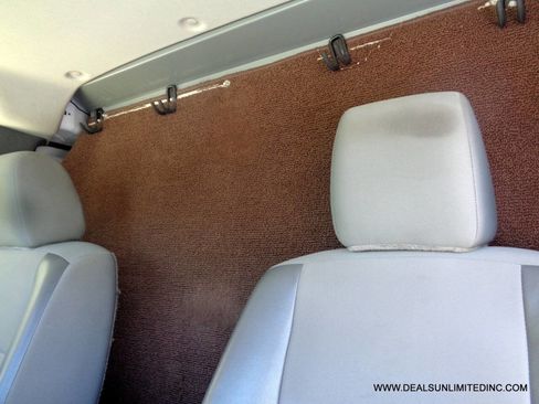 Used 2021 Nissan NV 3500 SV RWD image 16