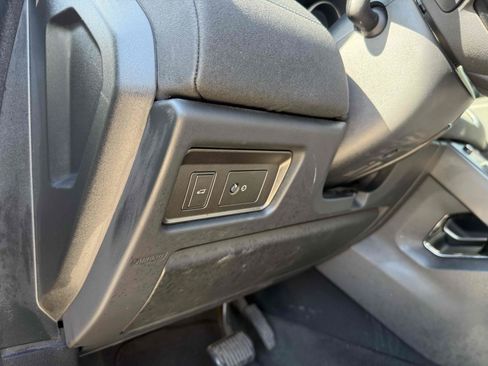 Used 2018 Land Rover Range Rover Evoque SE AWD/4WD image 26