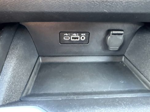 Used 2025 Nissan Altima 2.5 SV FWD image 29