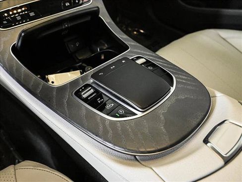 Used 2021 Mercedes-Benz E 350 Sedan image 13