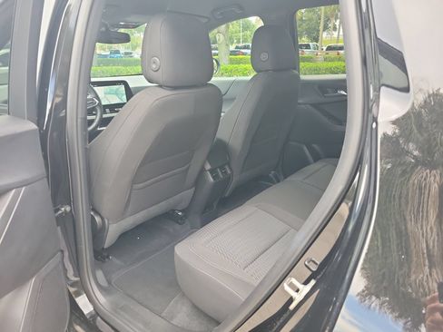Used 2026 Chevrolet Equinox LT FWD image 8