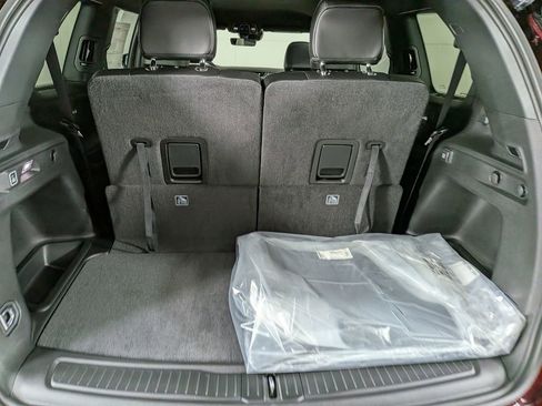 New 2025 Jeep Grand Cherokee L Limited w/ Trailer Tow Package AWD/4WD image 10