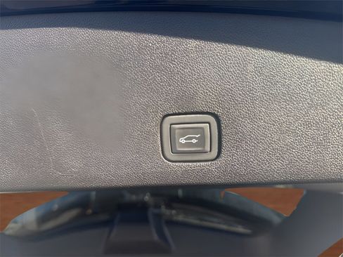 Certified 2024 Cadillac XT6 Sport w/ Platinum Package image 13