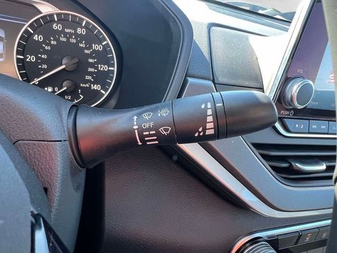 Used 2025 Nissan Altima 2.5 SR image 24