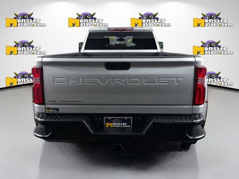 Used 2023 Chevrolet Silverado 3500 W/T w/ Gooseneck/5TH Wheel Package image 6