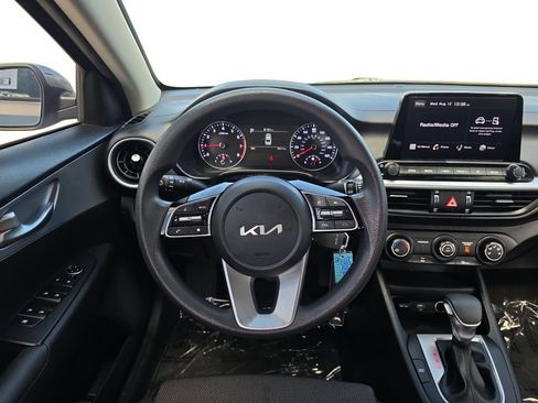 Used 2023 Kia Forte LXS FWD image 15