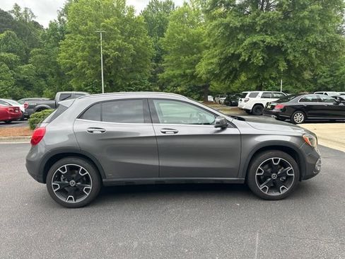Used 2018 Mercedes-Benz GLA 250 4MATIC image 4
