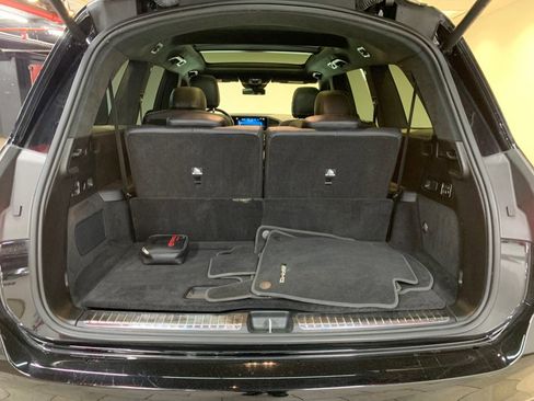 Used 2021 Mercedes-Benz GLS 580 4MATIC w/ E-Active Body Control Package image 65
