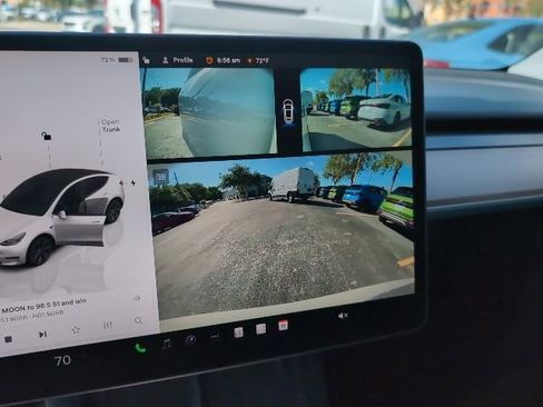 Used 2024 Tesla Model Y Long Range image 14