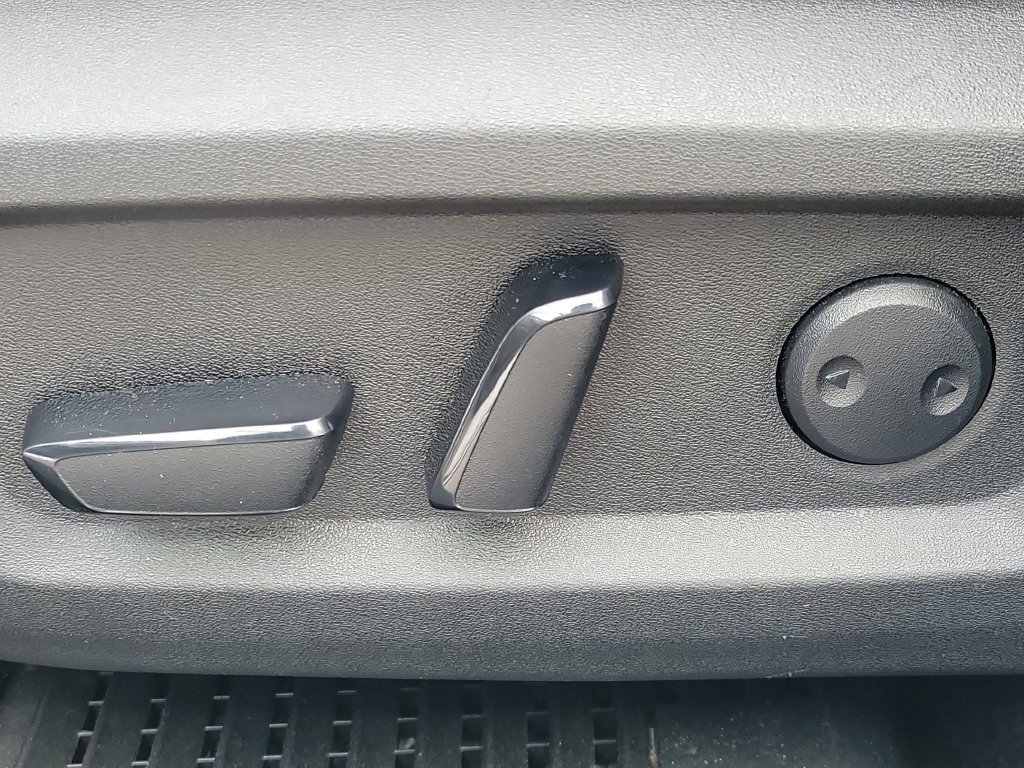 Certified 2024 Nissan Rogue SV w/ SV Premium Package FWD image 32