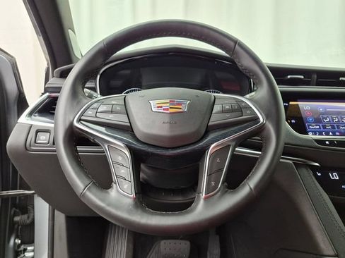 Certified 2023 Cadillac XT5 Premium Luxury AWD/4WD image 10