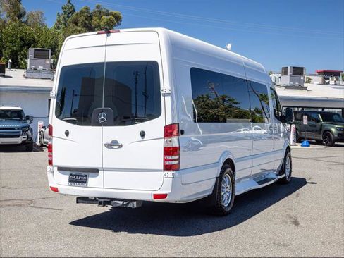 Used 2015 Mercedes-Benz Sprinter 2500 image 5