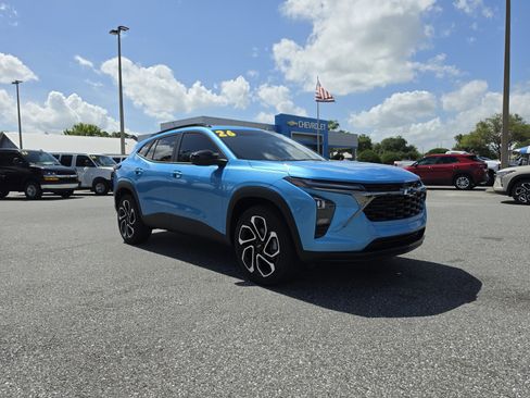 New 2026 Chevrolet Trax RS w/ Driver Confidence Package FWD image 1