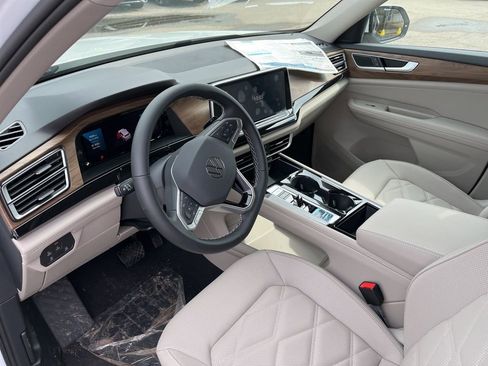 New 2025 Volkswagen Atlas SE AWD/4WD image 21
