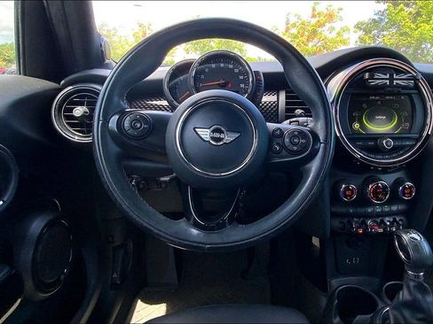 Used 2017 MINI Cooper S FWD image 5
