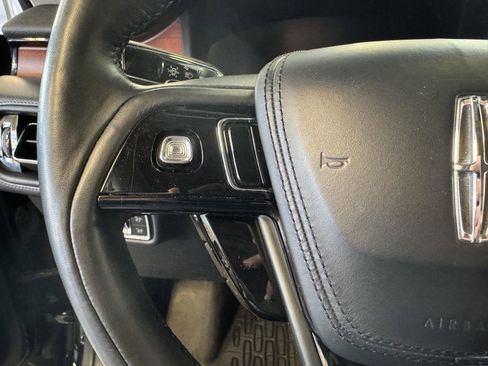 Used 2020 Lincoln Aviator Reserve w/ Equipment Group 201A image 13
