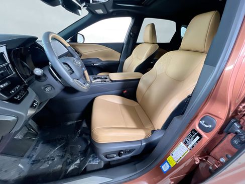 Used 2024 Lexus RX 350 Premium w/ Accessory Package (Z1) image 20