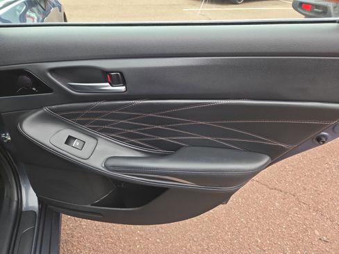 Certified 2022 Toyota Avalon Limited w/ Advanced Safety Package image 19