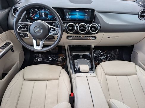 Certified 2021 Mercedes-Benz GLA 250 4MATIC image 25