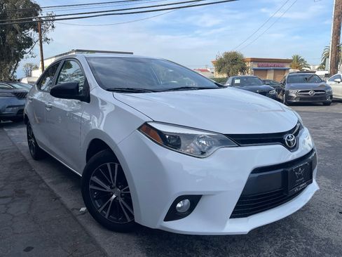 Used 2016 Toyota Corolla LE FWD image 3