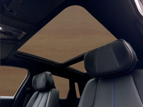 Certified 2025 Cadillac Lyriq Luxury w/ LPO, Floor Liner Package AWD/4WD image 16