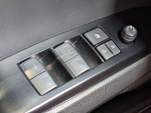 Used 2025 Toyota Camry SE FWD image 22