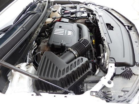 Used 2024 Cadillac XT6 Luxury w/ LPO, Floor Liner Package FWD image 58