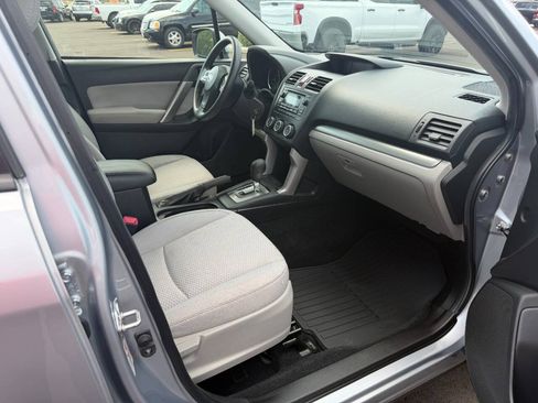 Used 2015 Subaru Forester 2.5i Premium w/ All-Weather Package AWD/4WD image 13