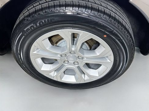 Used 2023 Land Rover Range Rover Evoque S AWD/4WD image 9