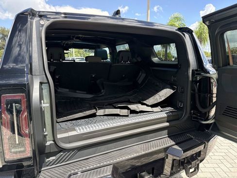 Used 2024 GMC Hummer EV 3X AWD/4WD image 10