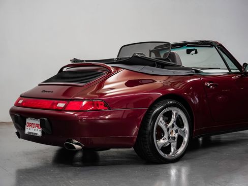 Used 1997 Porsche 911 Carrera RWD image 35